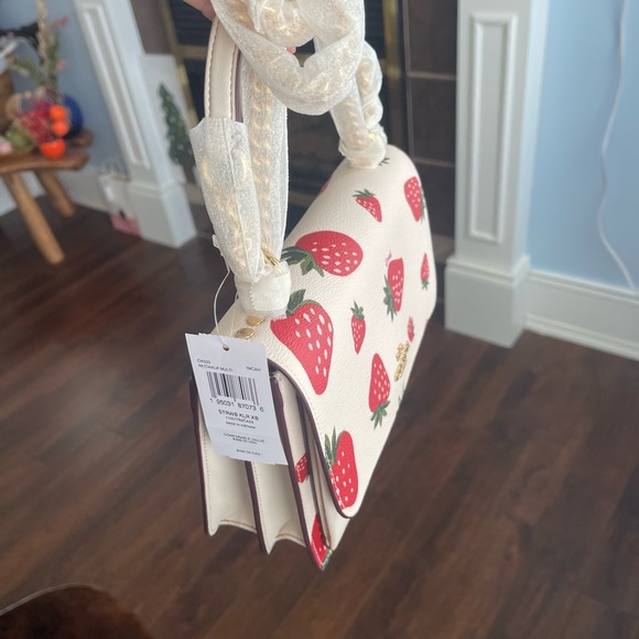 Coach KLARE CROSSBODY WITH WILD STRAWBERRY PRINT (COACH CH333) - Picture 5 of 6